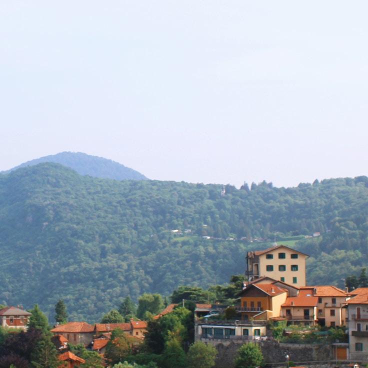 Family terraces and cafés for calm evenings in London
